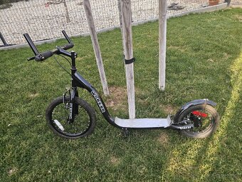 Kolobežka WORKER Glacer - 2