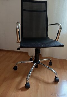 Kancelárska stoličla ergonomická - 2