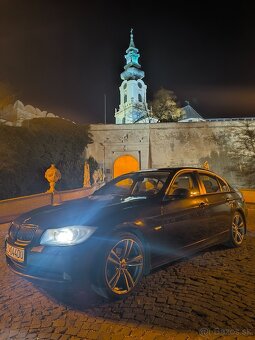 Predám BMW E90 320i r.v 2009 - 2