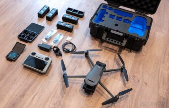 DJI Mavic 3 Pro Fly More Combo (DJI RC) + DJI RC PRO - 2