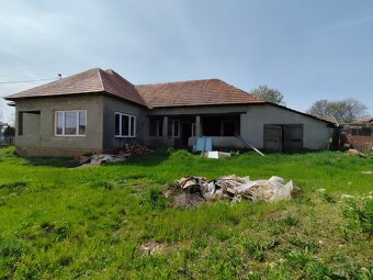 Dom na predaj - Kuraľany - 2