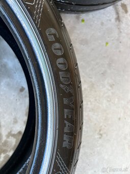 Letné pneu GoodYear R19 225/40,2ks - 2