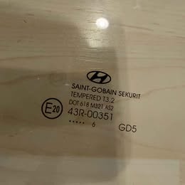 Pravé zadné dvere okno Hyundai i30 HATCHBACK 2016 2012-2017 - 2