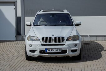 BMW X5 xDrive48i - 2