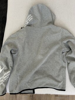 Nike tech - 2