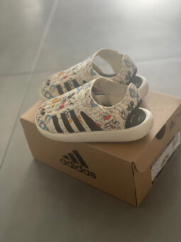 Adidas sandalky - velkost 31 - 2