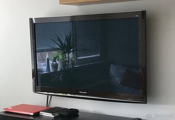 46,, Panasonic viera TX-P46VT20E - 2
