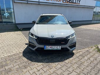 Škoda Octavia Combi 2.0 TSI RS DSG - 2