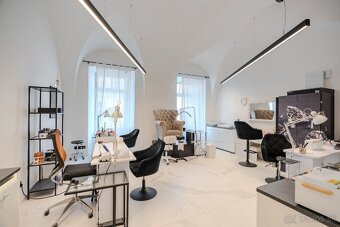 Predáme novo zariadený salon - 2
