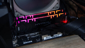 Kingston HyperX Predator RGB 16GB (2x8GB) DDR4 3200Mhz - 2