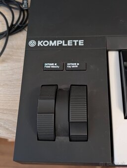 predám Native Instruments Komplete Kontrol A49 - 2