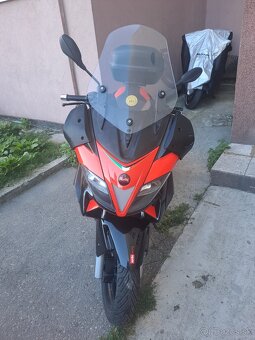Aprilia SR 300 MAX - 2