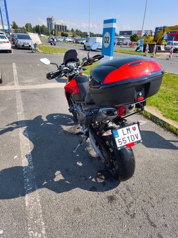 Aprilia dorsoduro - 2