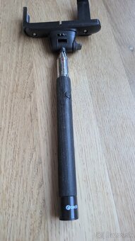Teleskopická selfie tyč s Bluetooth ovládaním - 2