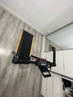 Elektrický bežecký pás FoldPro 2v1 s LCD displejom - 2