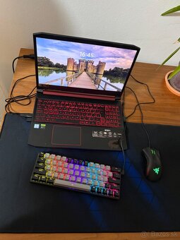 Herný notebook Acer Nitro V / 5 - 2