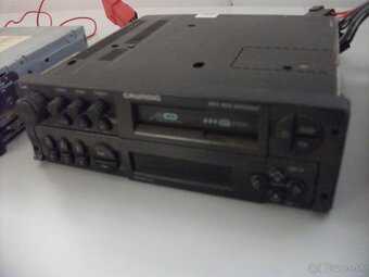 Predám autorádio 3kusy.Veľmi lacno. - 2