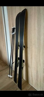 Lyže McKinley 130cm a palice 110cm - 2