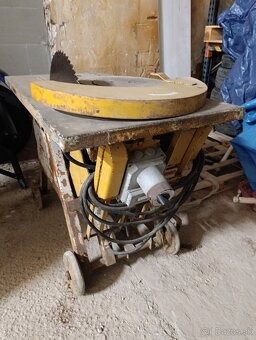 Cirkulárna píla na drevo - 2