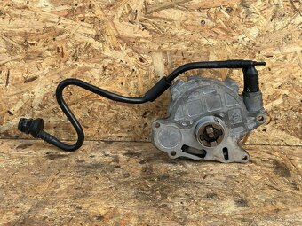 Vákuová pumpa/Tandemové čerpadlo 03L 145 100 F - 2