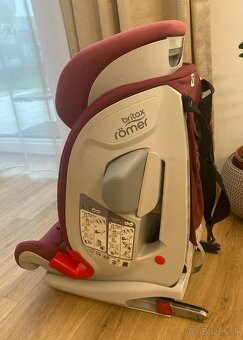 Britax Romer Advansafix III. s isofixom - 2