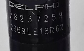 RENAULT CLIO 1.5 dCi 2011 predám TRYSKY 28237259 DELPHI MOTO - 2