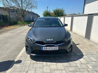 Kia Ceed 1,5 T-GDI 160PS M6 GOLD 10/2023 - 2