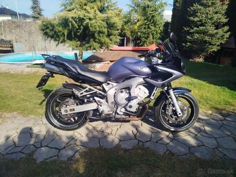 Yamaha FZ6 Fazer - 2
