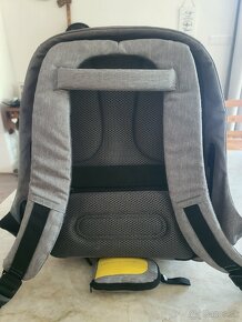 XD Design Bobby batoh proti krádeži 15,6 žltý - 2
