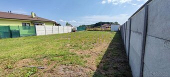 Pozemok v obci Malé Leváre - 2