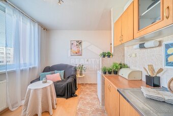 1i chyžka, loggia, Nad Laborcom - 2