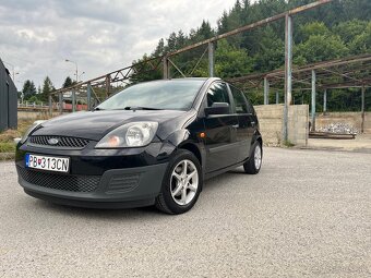 FORD FIESTA 1.3i Futura - 2