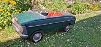 Šĺapacie autíčko - 2