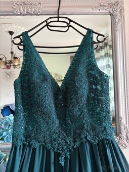 Zelené spoločenské šaty 40/L - 2