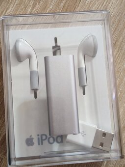 Apple iPod Shuffle 3th Generation 2GB - 2