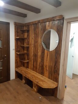 Stavaný šatník - 2