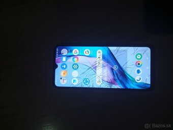 Predávam telefón Poco c40 - 2