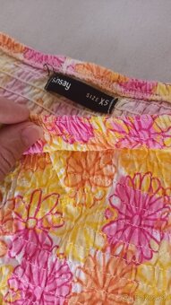 Kvetinový crop top - 2