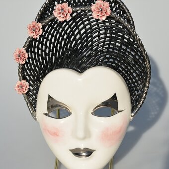 Porcelánová maska / soška, ešte v originálnom obale - 2