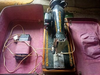 Šijací stroj - 2