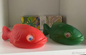 Stare hracky do vody rybicky delfiny - 2