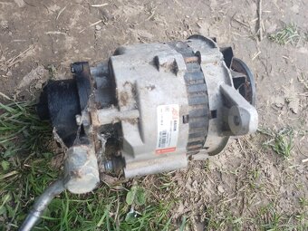 Mitsubishi Pajero - 2