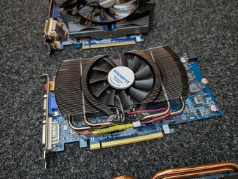 GIBABYTE GTS 250 1GB Zalman - 2