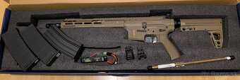 Airsoft AEG M4 - 2