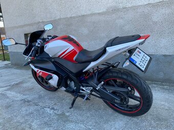 YAMAHA YZF R125 - 2