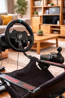 Predám playseat, logitech g923 - 2