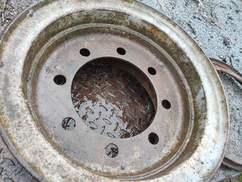 Disky na 7.t vlečku 10,50-16 - 2