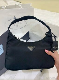 Prada čierna kabelka - 2
