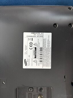 Televízor Samsung UE22F5400AW - 2
