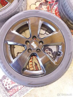 225/45 R17 - 2